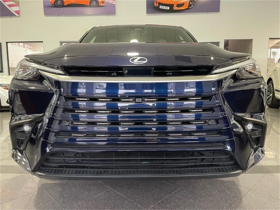 2024 Lexus RX 5th Gen - Image 8 of 31