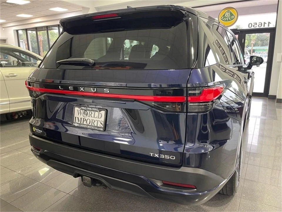 2024 Lexus RX 5th Gen - Image 18 of 31