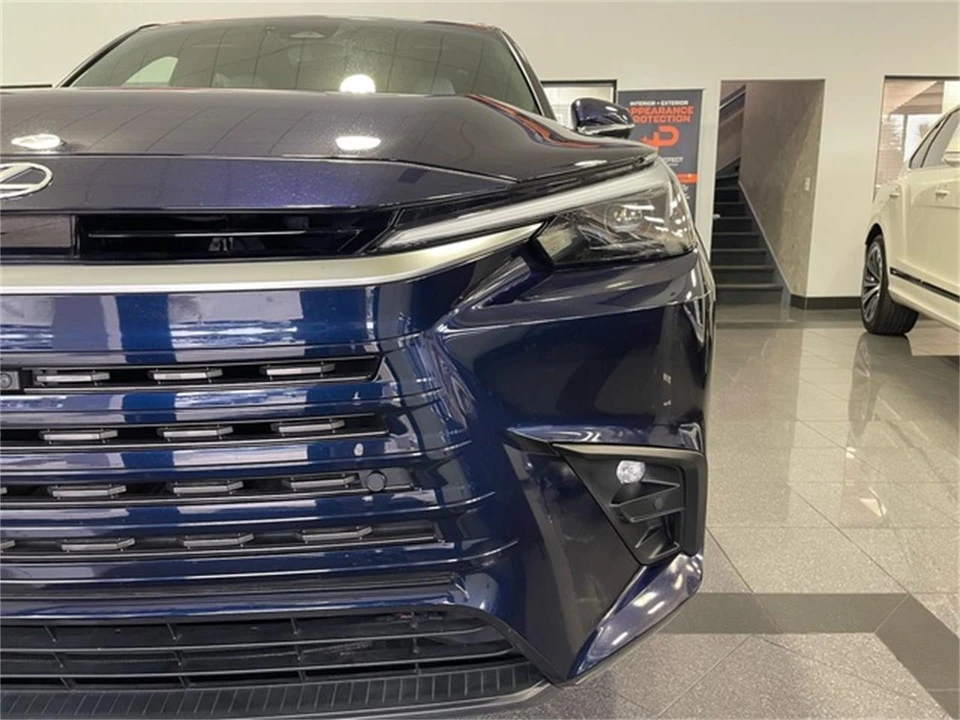 2024 Lexus RX 5th Gen - Image 10 of 31