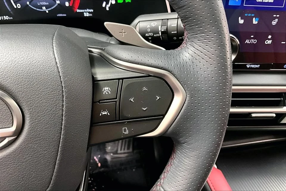 2024 Lexus RX 5th Gen - Image 11 of 16