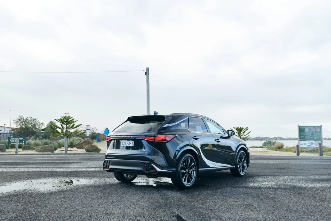 2024 Lexus RX 5th Gen - Image 5 of 31
