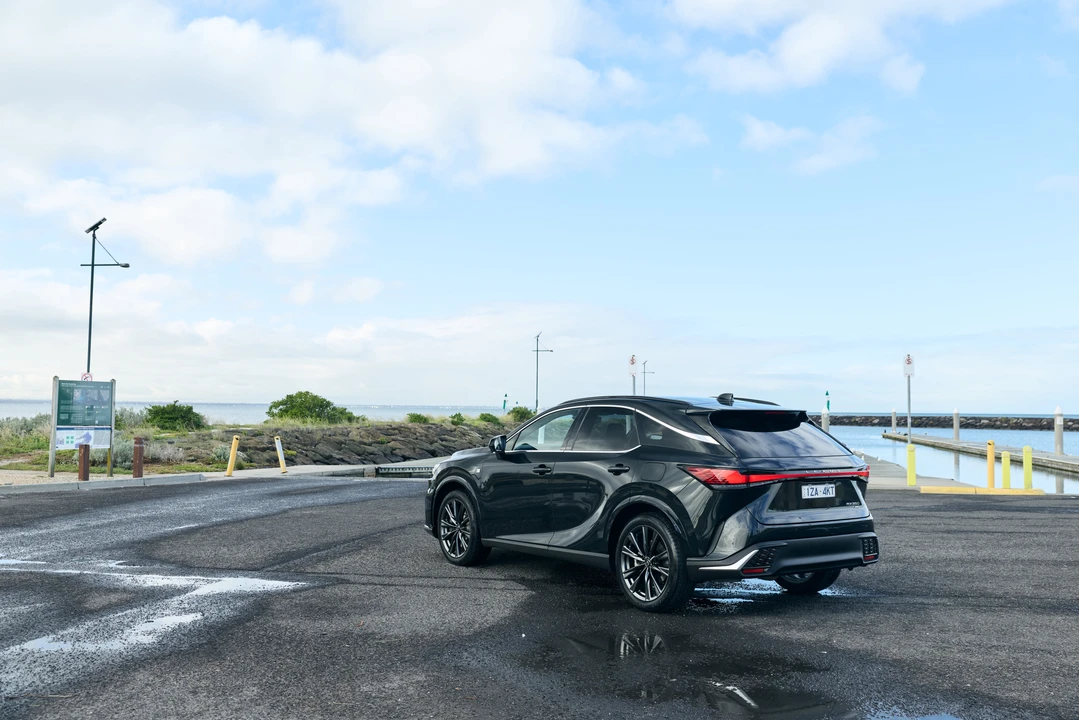 2024 Lexus RX 5th Gen - Image 7 of 31