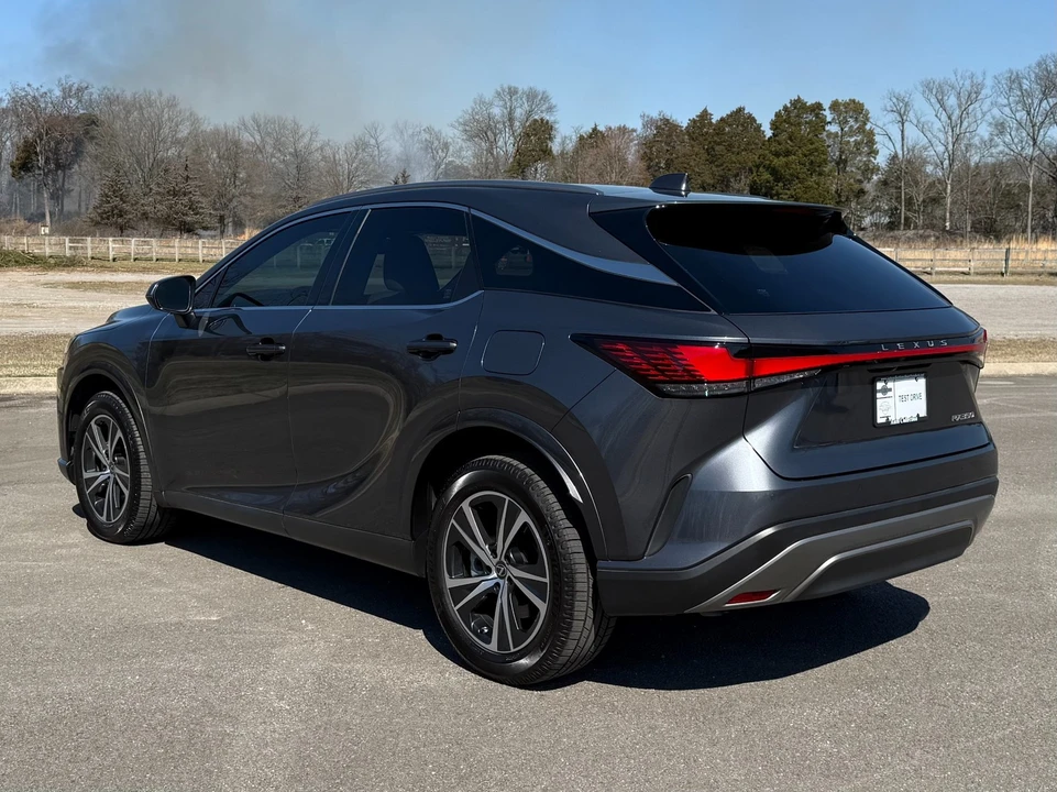 2024 Lexus RX 5th Gen - Image 4 of 21