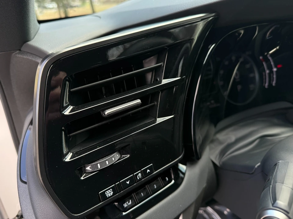 2024 Lexus RX 5th Gen - Image 11 of 21