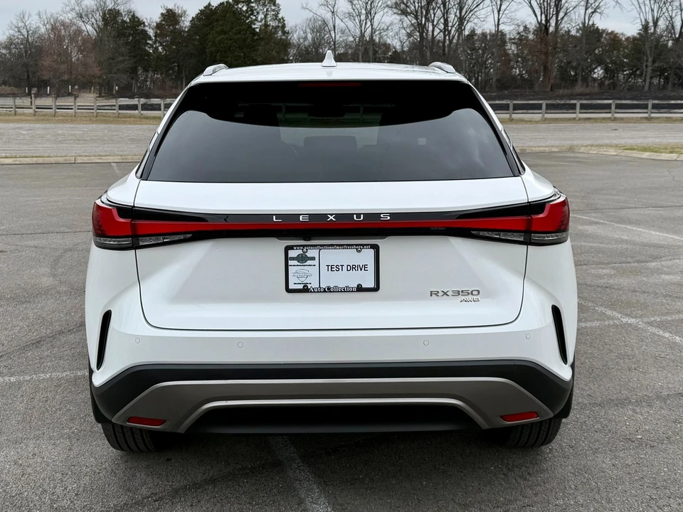 2024 Lexus RX 5th Gen - Image 5 of 21
