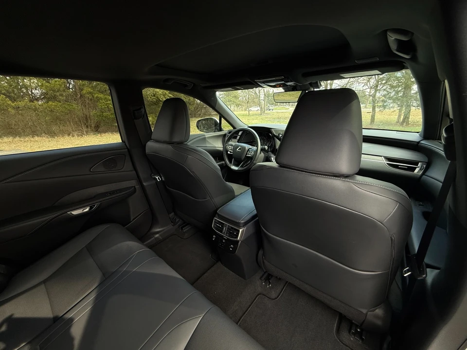 2024 Lexus RX 5th Gen - Image 20 of 21