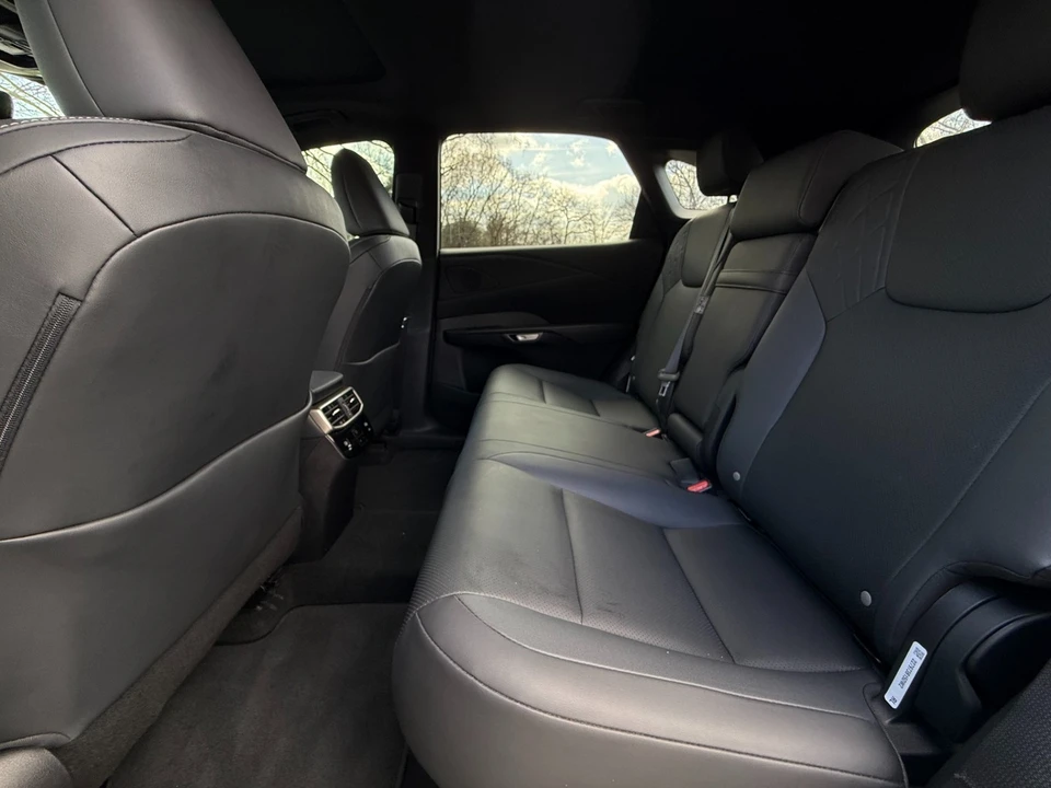 2024 Lexus RX 5th Gen - Image 12 of 21