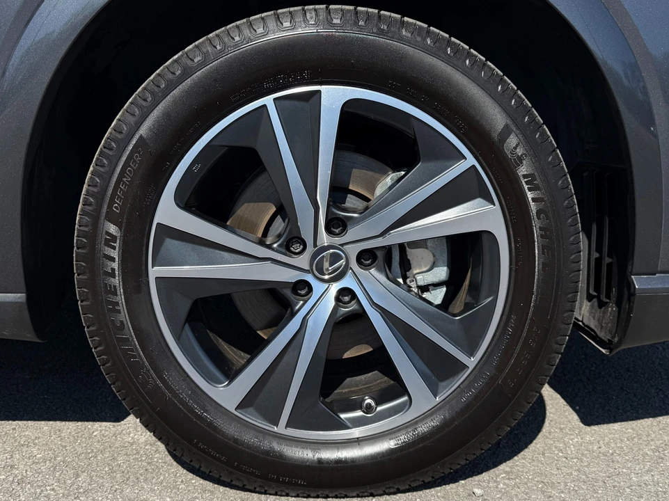 2024 Lexus RX 5th Gen - Image 15 of 21
