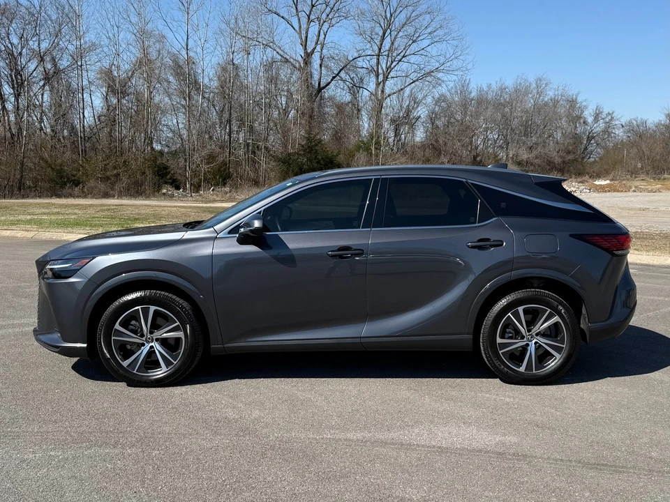 2024 Lexus RX 5th Gen - Image 7 of 21