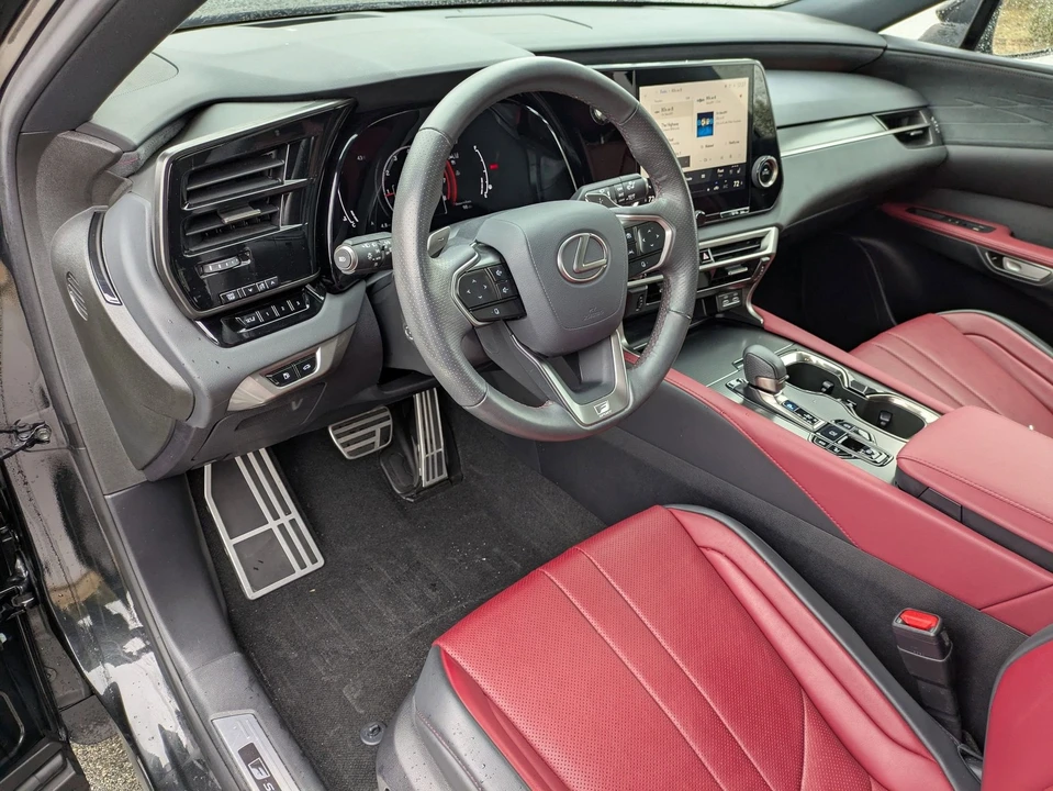 2024 Lexus RX 5th Gen - Image 14 of 21