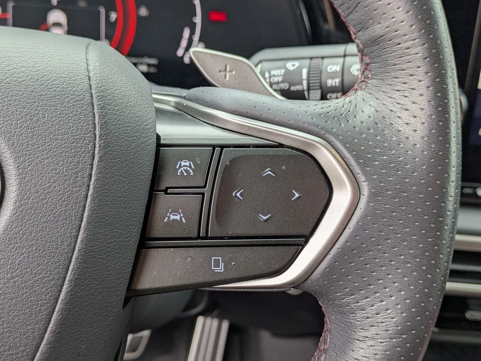 2024 Lexus RX 5th Gen - Image 19 of 21