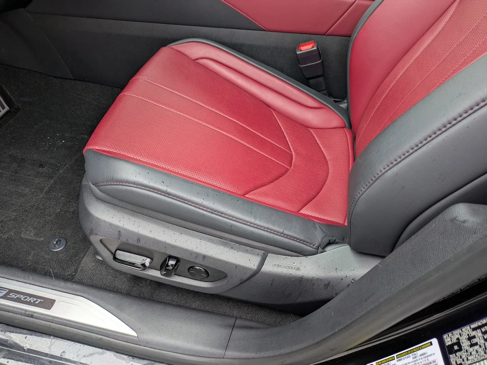 2024 Lexus RX 5th Gen - Image 13 of 21