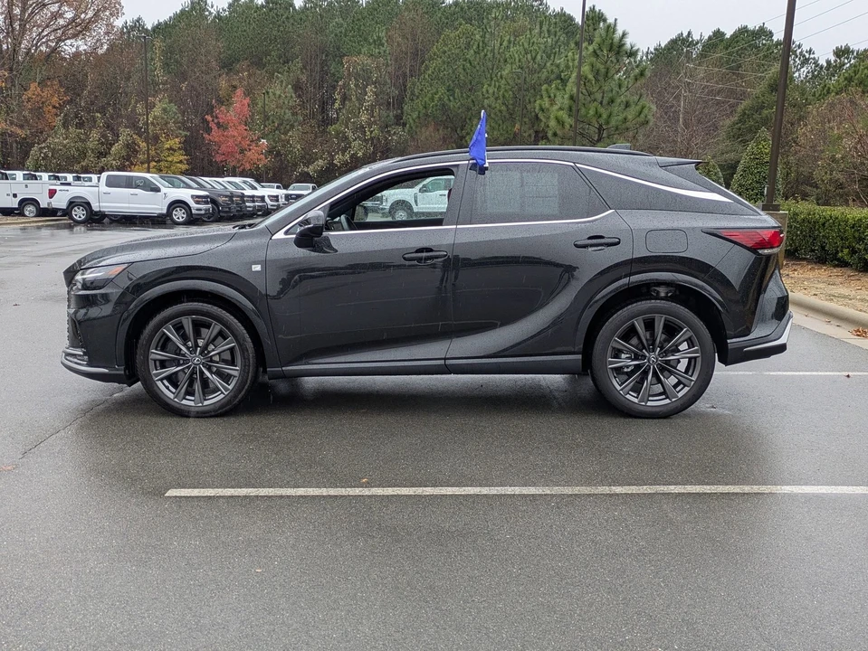 2024 Lexus RX 5th Gen - Image 7 of 21
