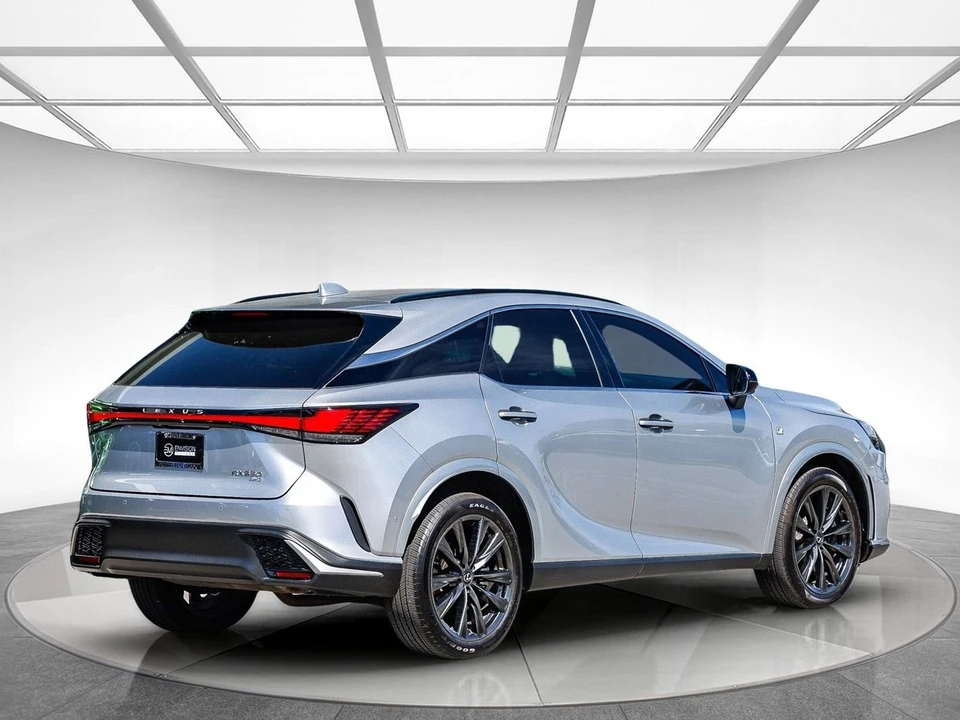 2024 Lexus RX 5th Gen - Image 4 of 21