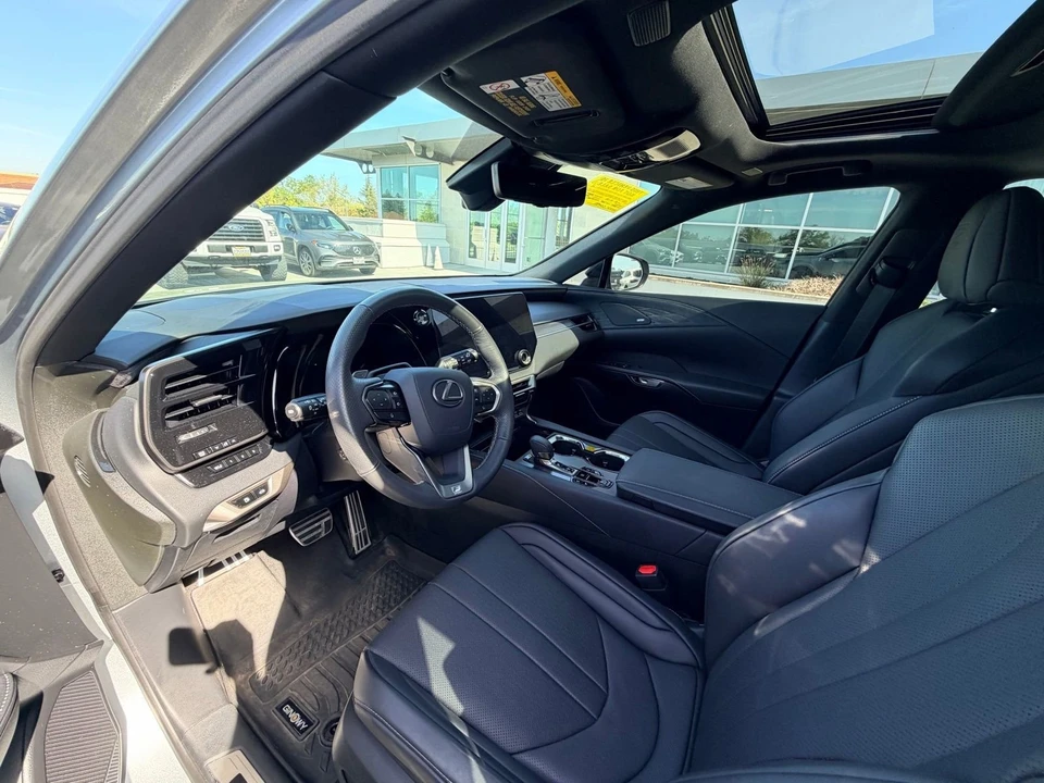 2024 Lexus RX 5th Gen - Image 3 of 6