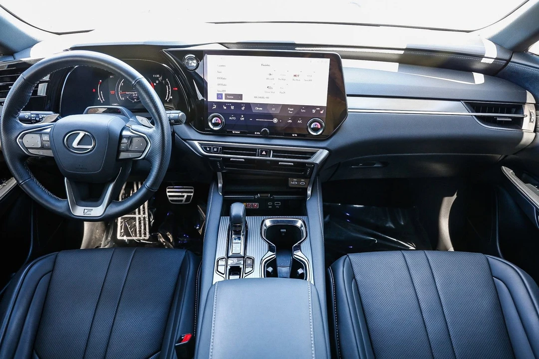 2024 Lexus RX 5th Gen - Image 10 of 21