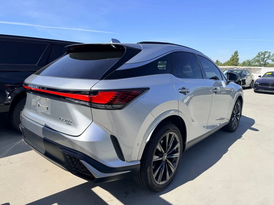 2024 Lexus RX 5th Gen - Image 5 of 6
