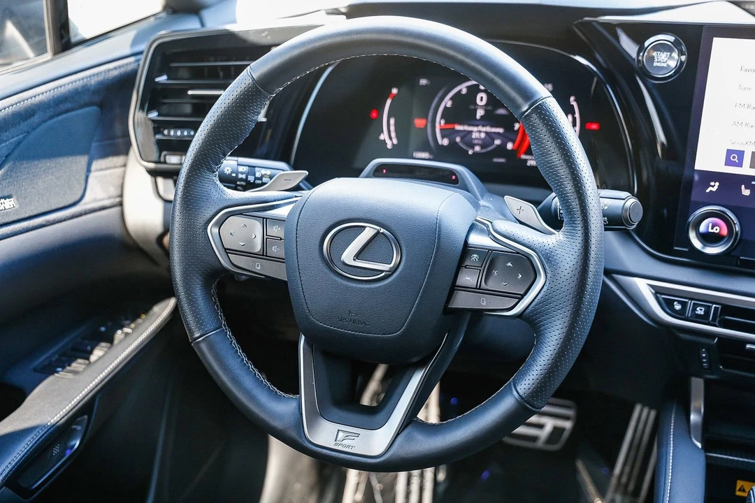 2024 Lexus RX 5th Gen - Image 13 of 21