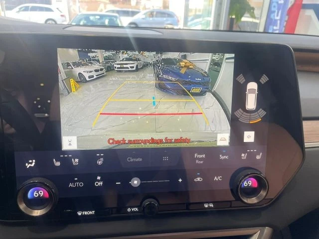 2024 Lexus RX 5th Gen - Image 13 of 21