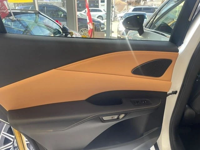 2024 Lexus RX 5th Gen - Image 17 of 21