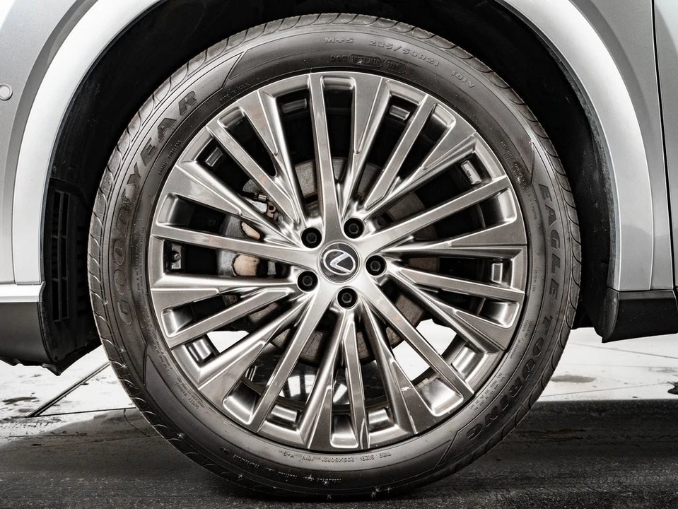 2024 Lexus RX 5th Gen - Image 13 of 21