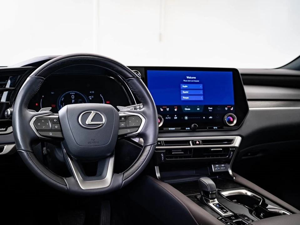 2024 Lexus RX 5th Gen - Image 4 of 21