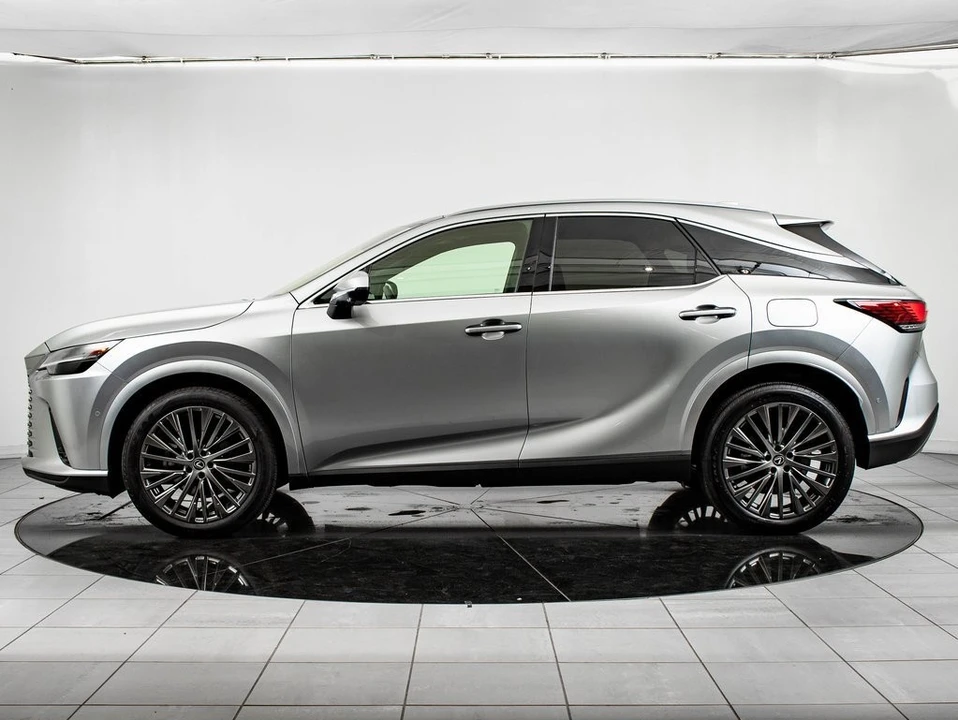 2024 Lexus RX 5th Gen - Image 12 of 21