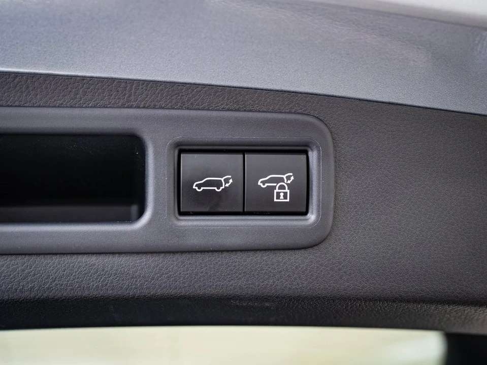 2024 Lexus RX 5th Gen - Image 20 of 21