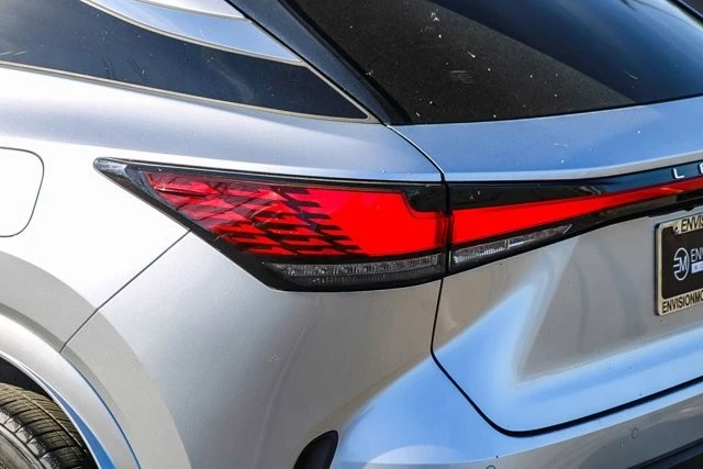 2024 Lexus RX 5th Gen - Image 11 of 21