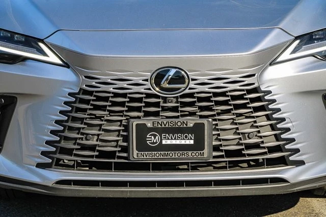 2024 Lexus RX 5th Gen - Image 7 of 21