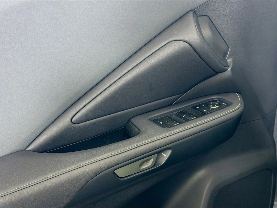 2024 Lexus ES 7th Gen - Image 20 of 21