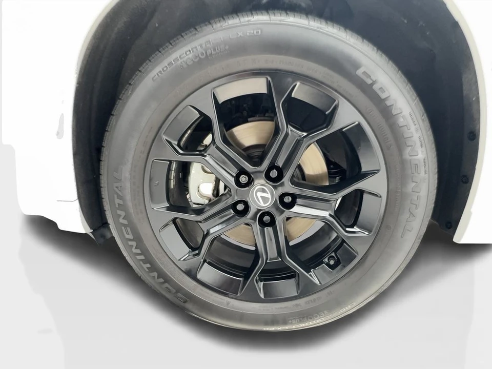 2024 Lexus ES 7th Gen - Image 12 of 21