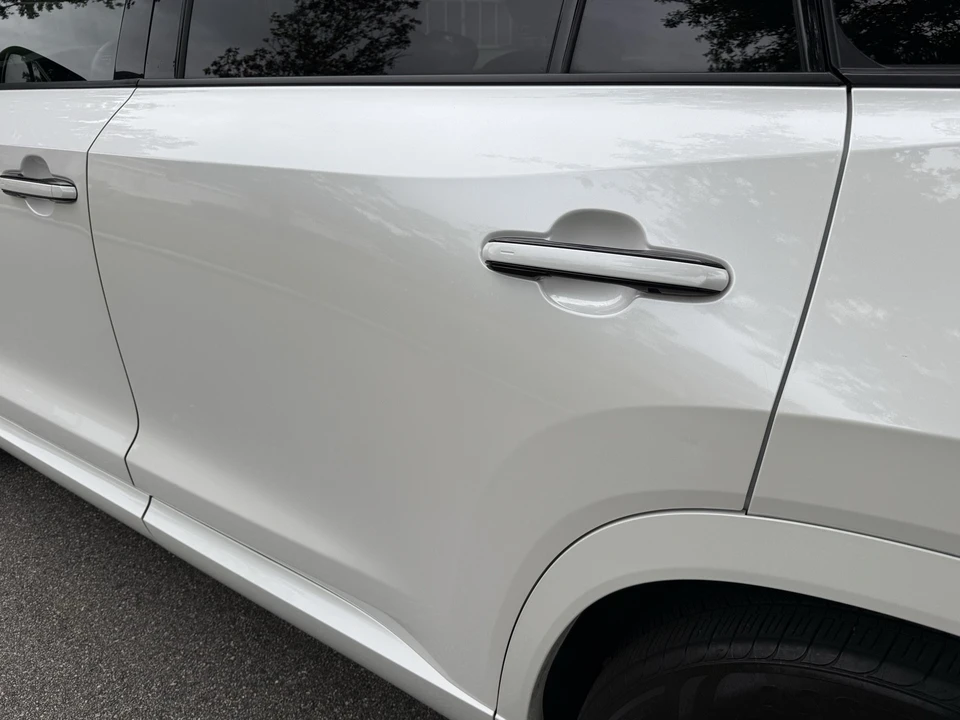 2024 Lexus - Image 10 of 31