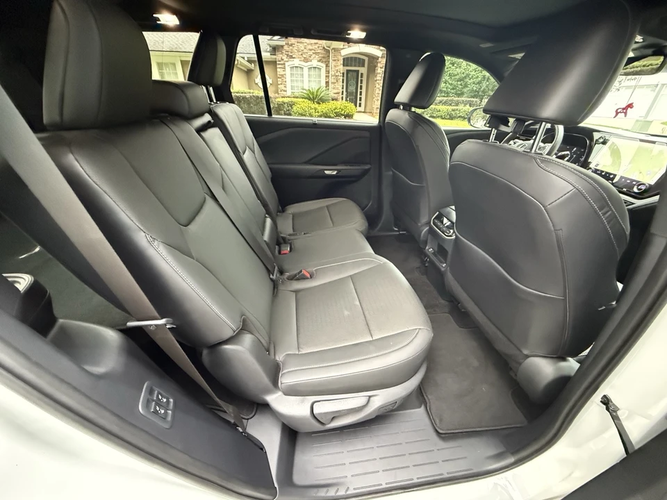 2024 Lexus - Image 22 of 31