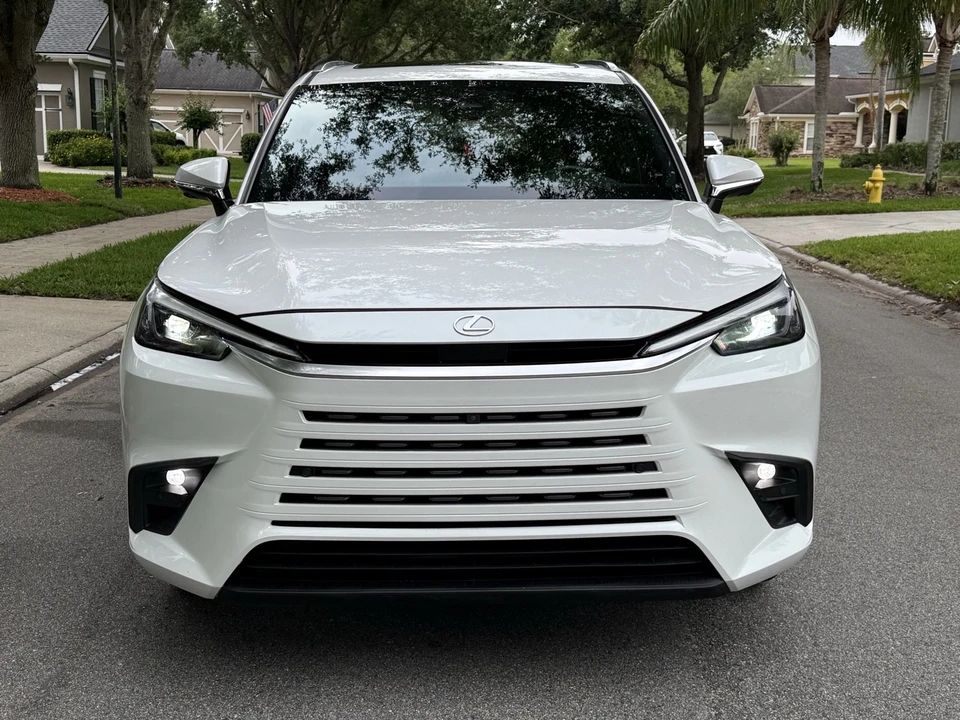2024 Lexus - Image 2 of 31