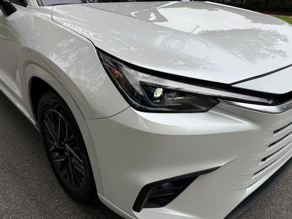 2024 Lexus - Image 15 of 31