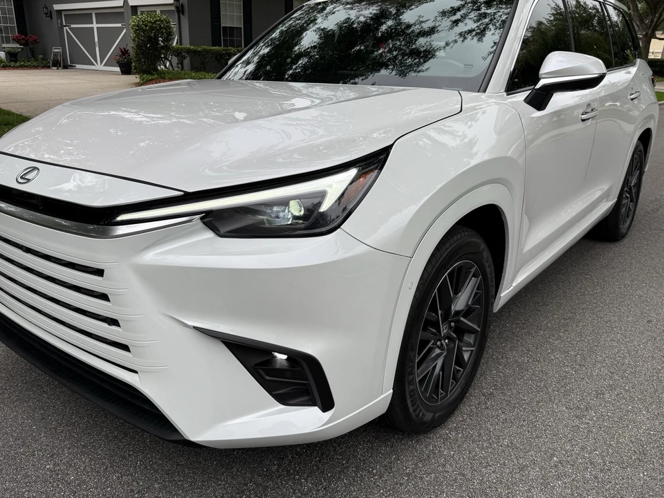 2024 Lexus - Image 11 of 31