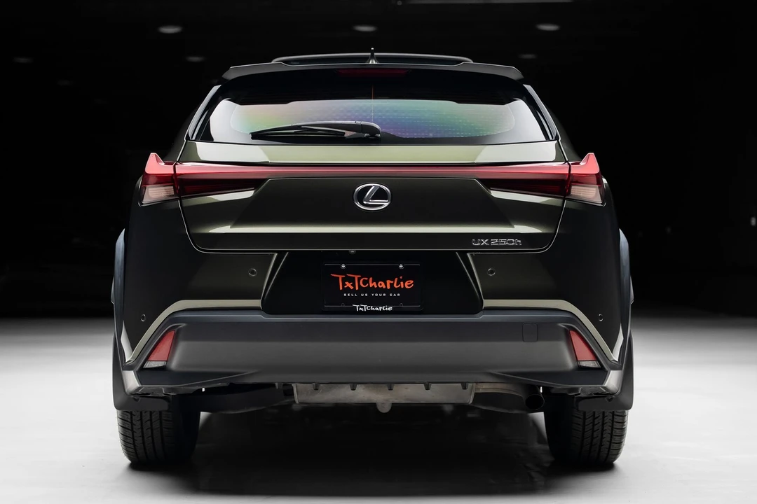 2024 Lexus - Image 26 of 31