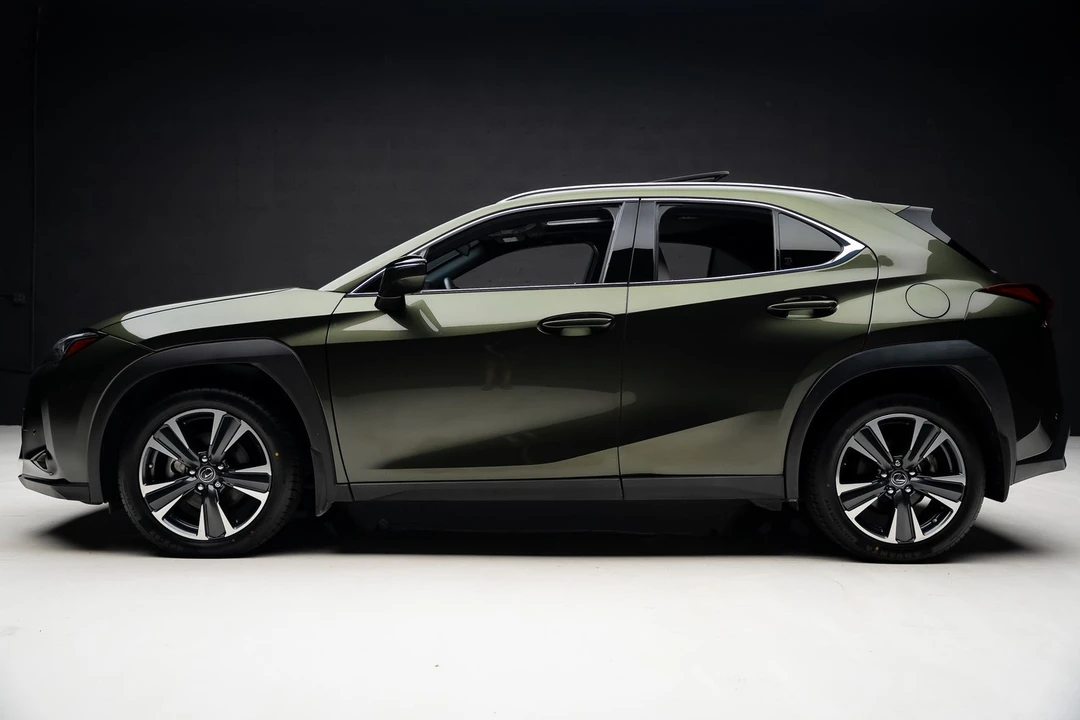 2024 Lexus - Image 17 of 31