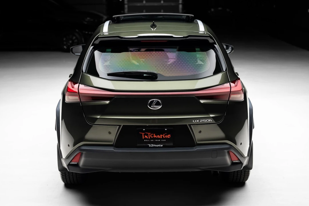 2024 Lexus - Image 24 of 31