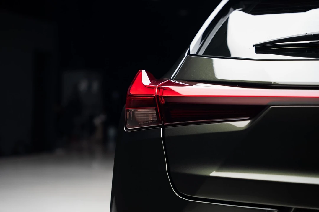 2024 Lexus - Image 27 of 31