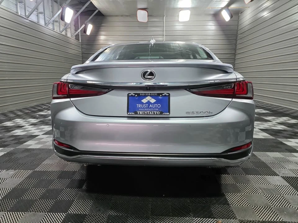 2024 Lexus ES 7th Gen - Image 3 of 17