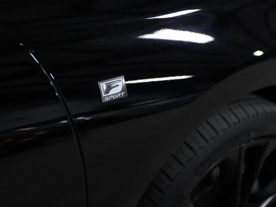 2024 Lexus ES 7th Gen - Image 10 of 20