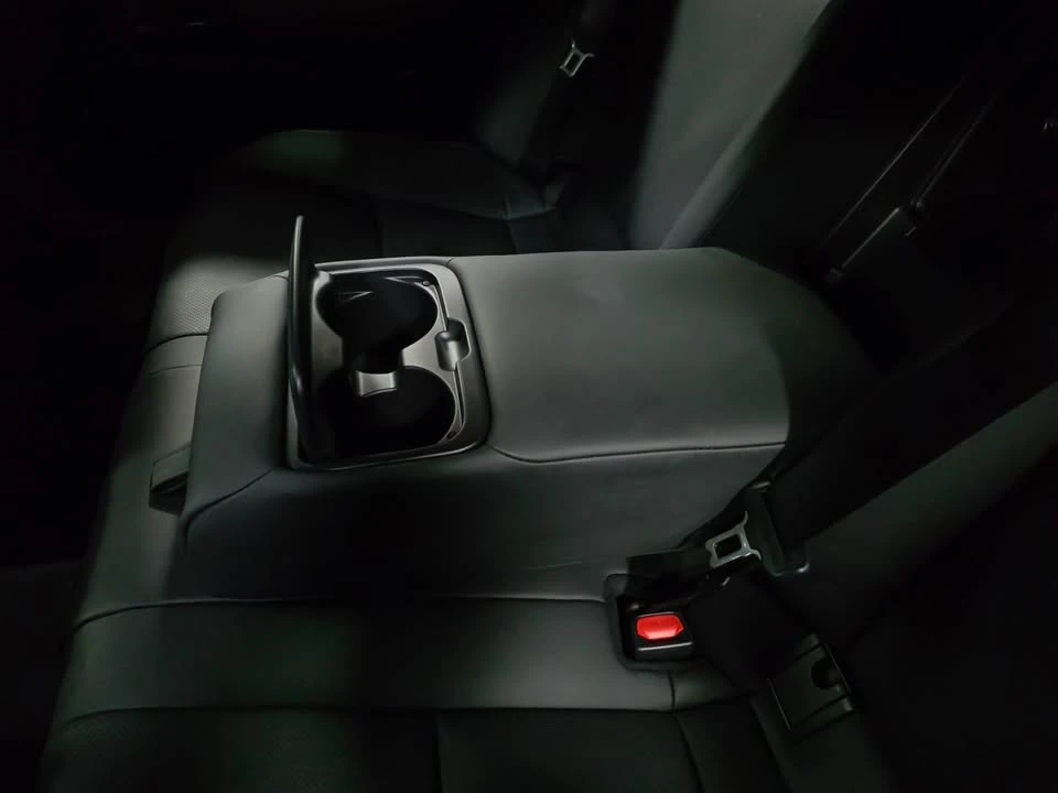 2024 Lexus ES 7th Gen - Image 14 of 17