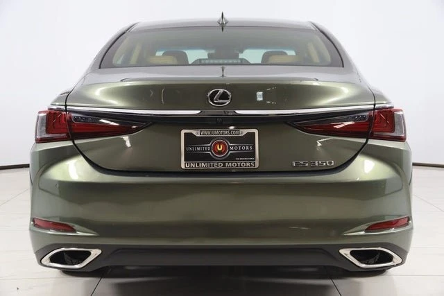 2024 Lexus ES 7th Gen - Image 16 of 20