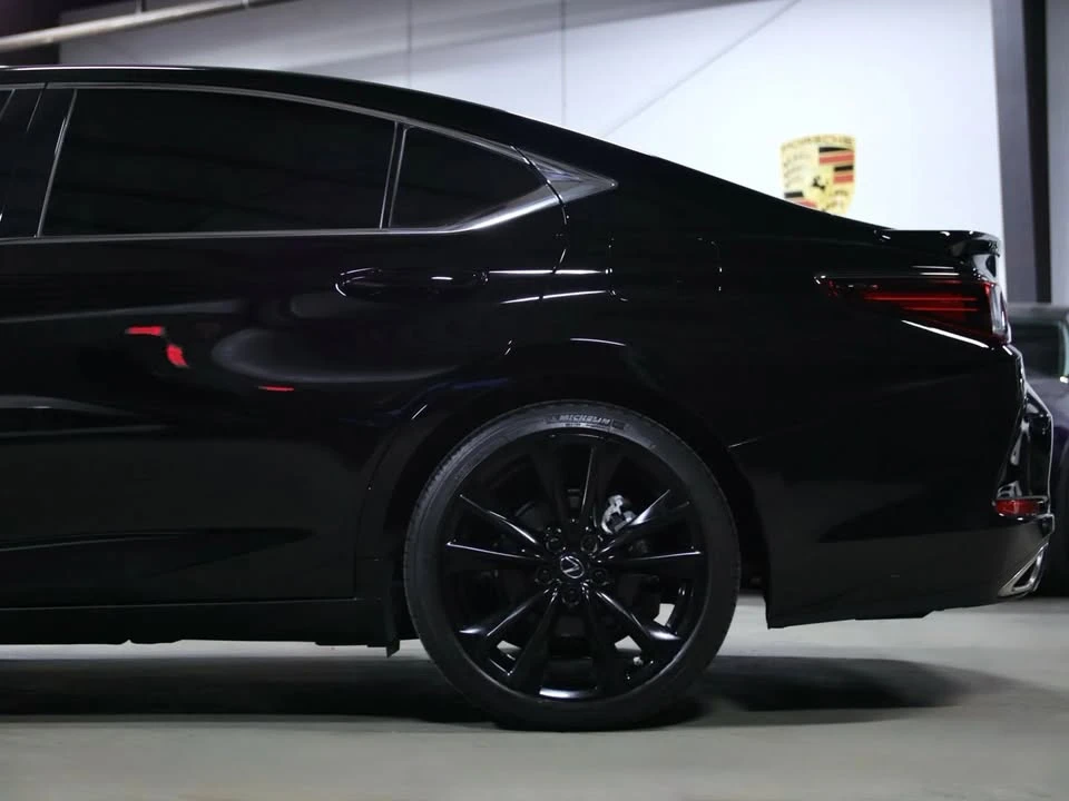 2024 Lexus ES 7th Gen - Image 18 of 20
