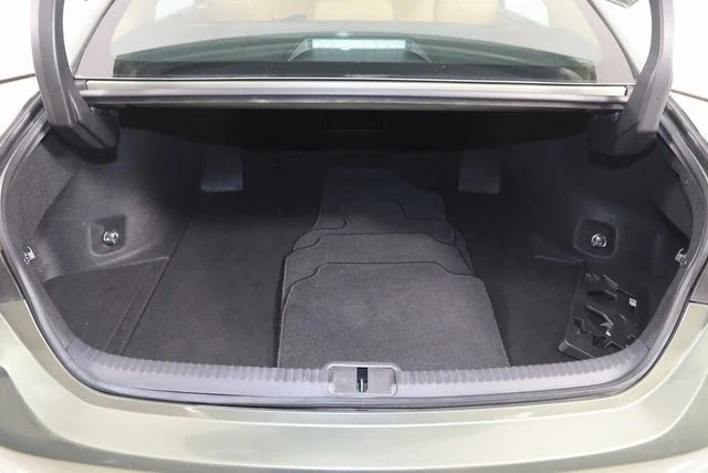 2024 Lexus ES 7th Gen - Image 18 of 20