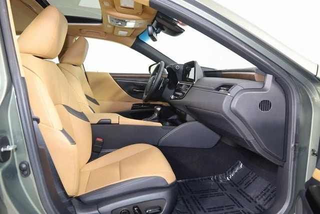 2024 Lexus ES 7th Gen - Image 10 of 20