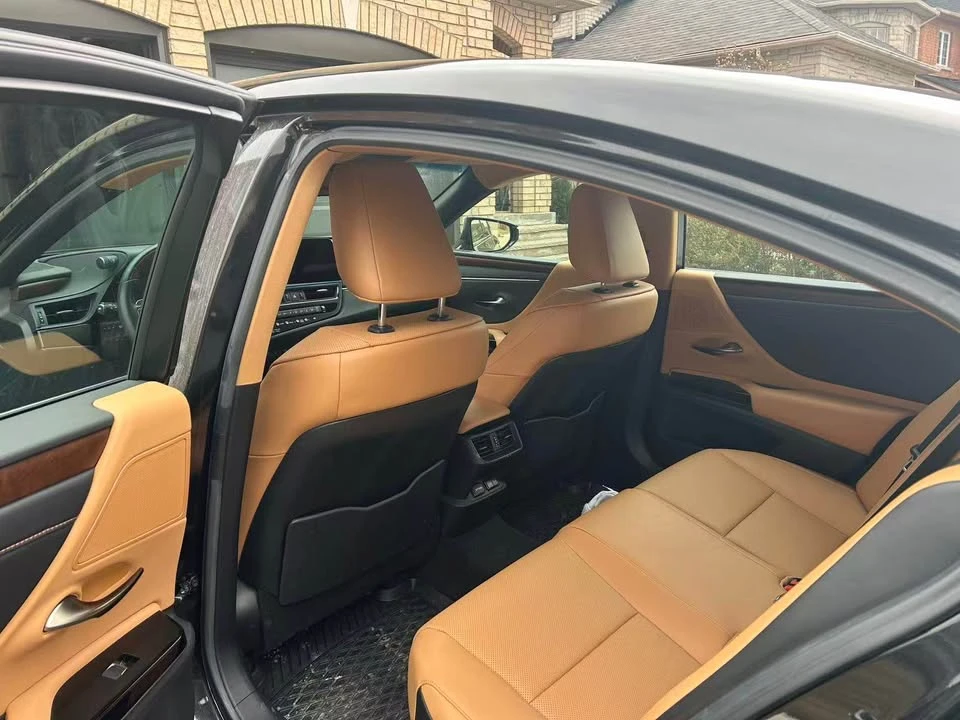 2024 Lexus ES 7th Gen - Image 5 of 8