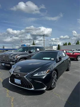 2024 Lexus ES 300h
